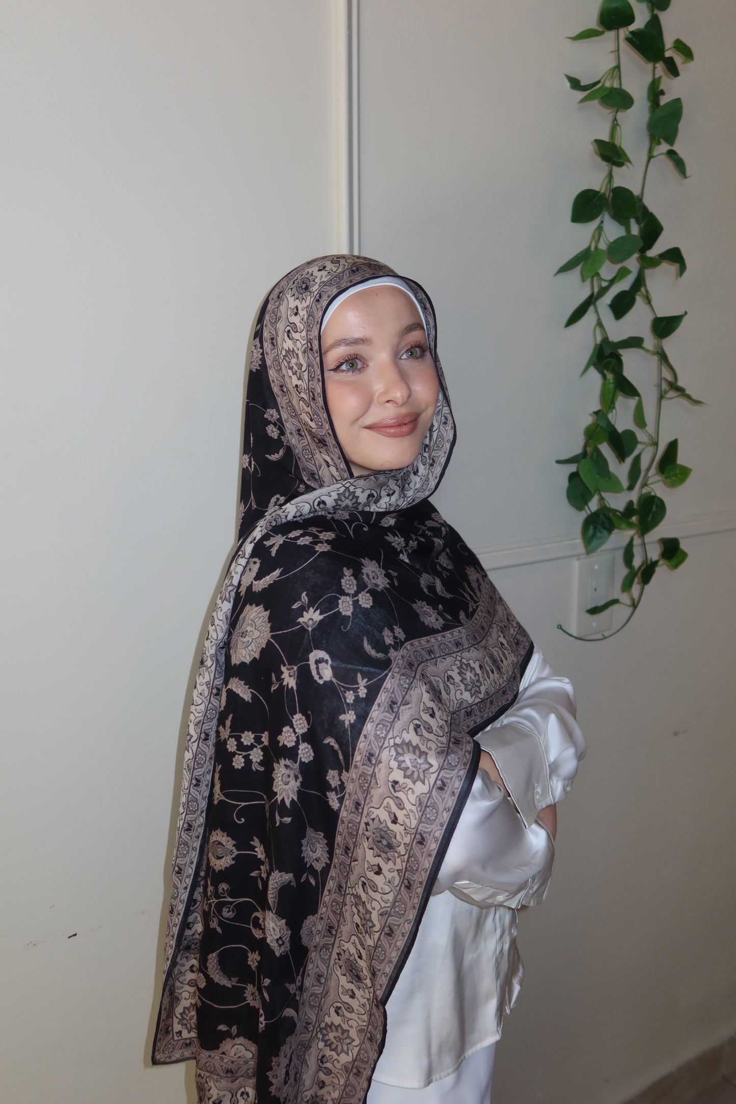 Black Taupe Pashmina