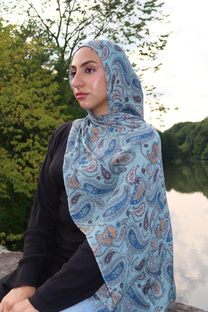 Dreamy Blue Paisley
