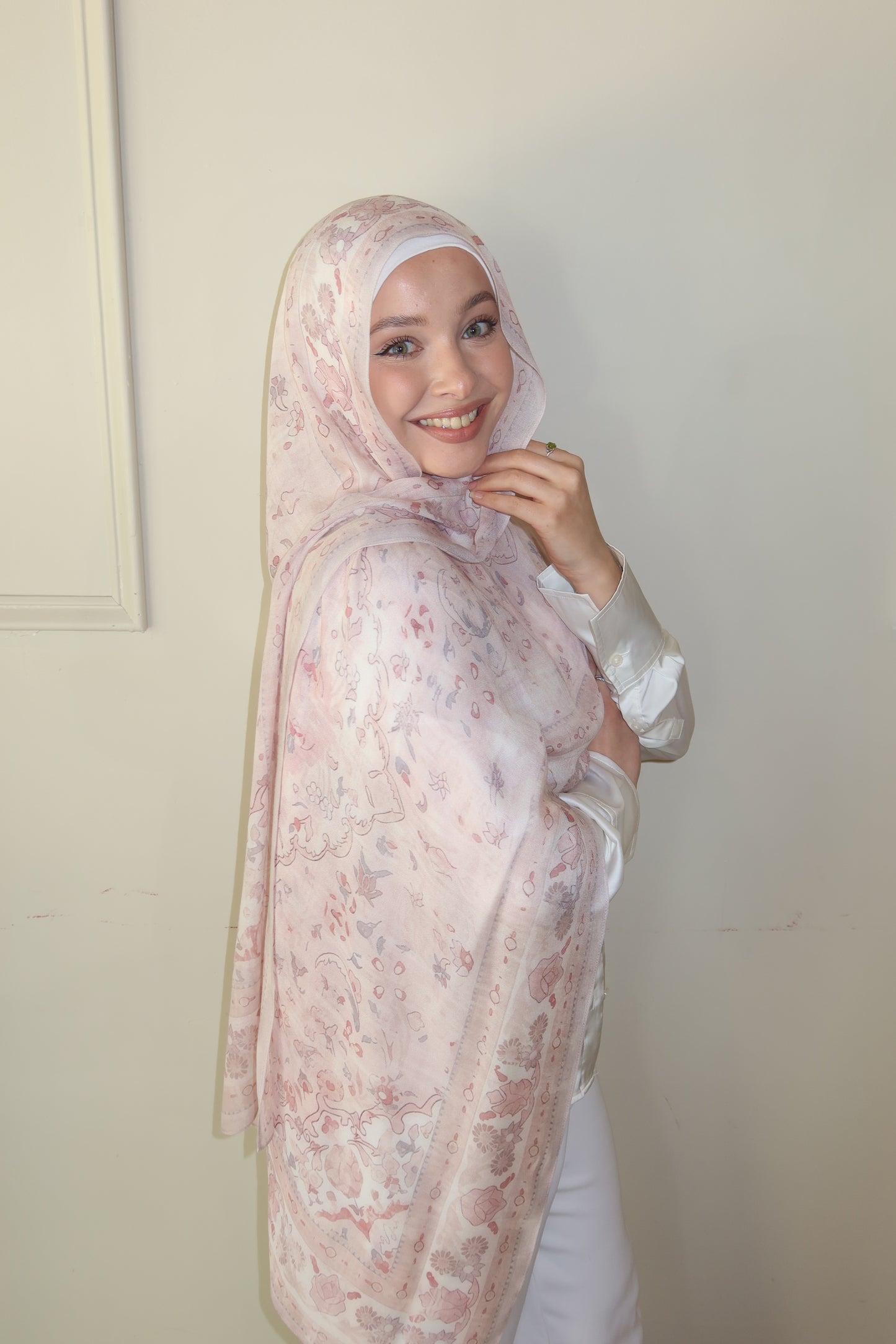 Soft Pink Aura