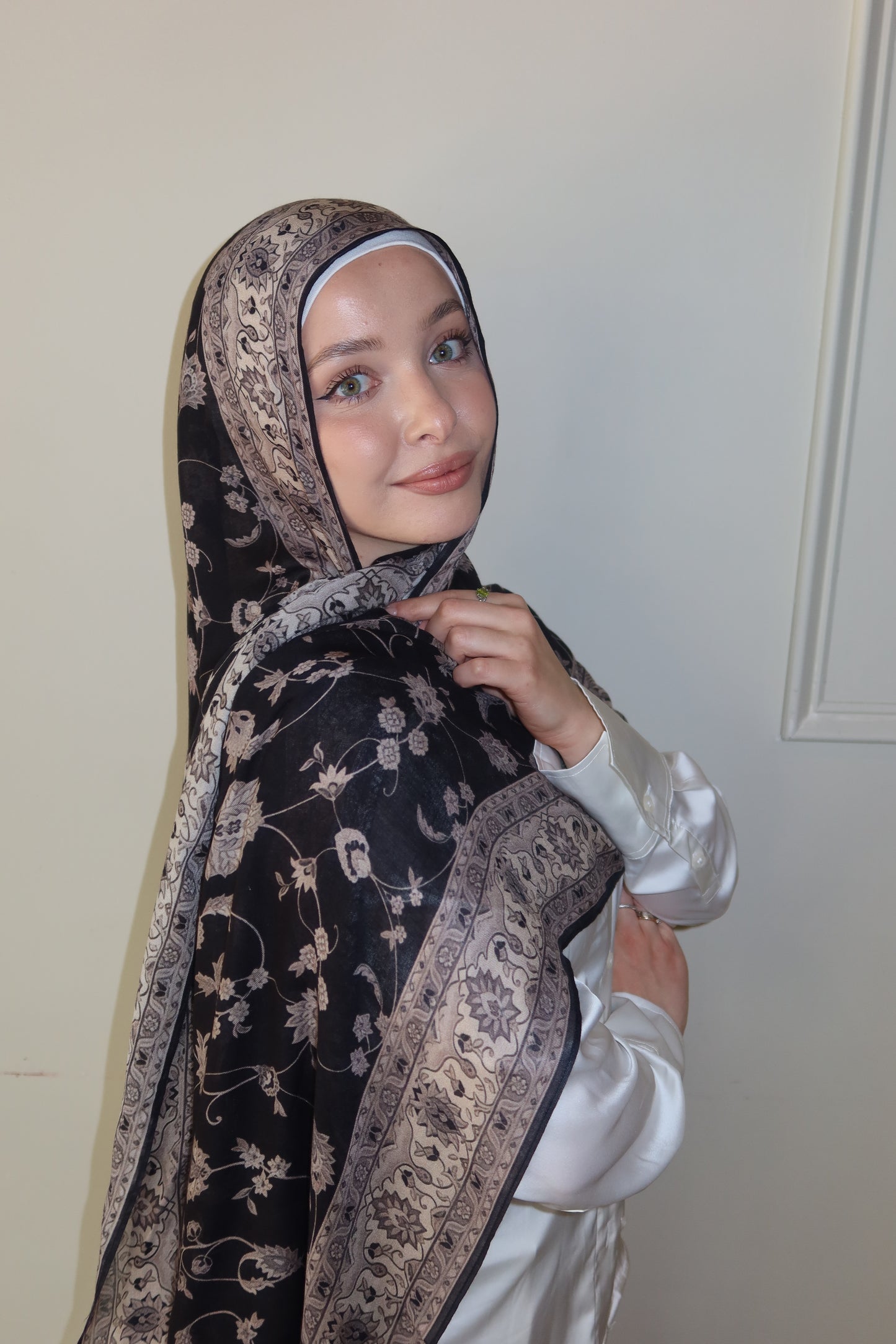 Black Taupe Pashmina