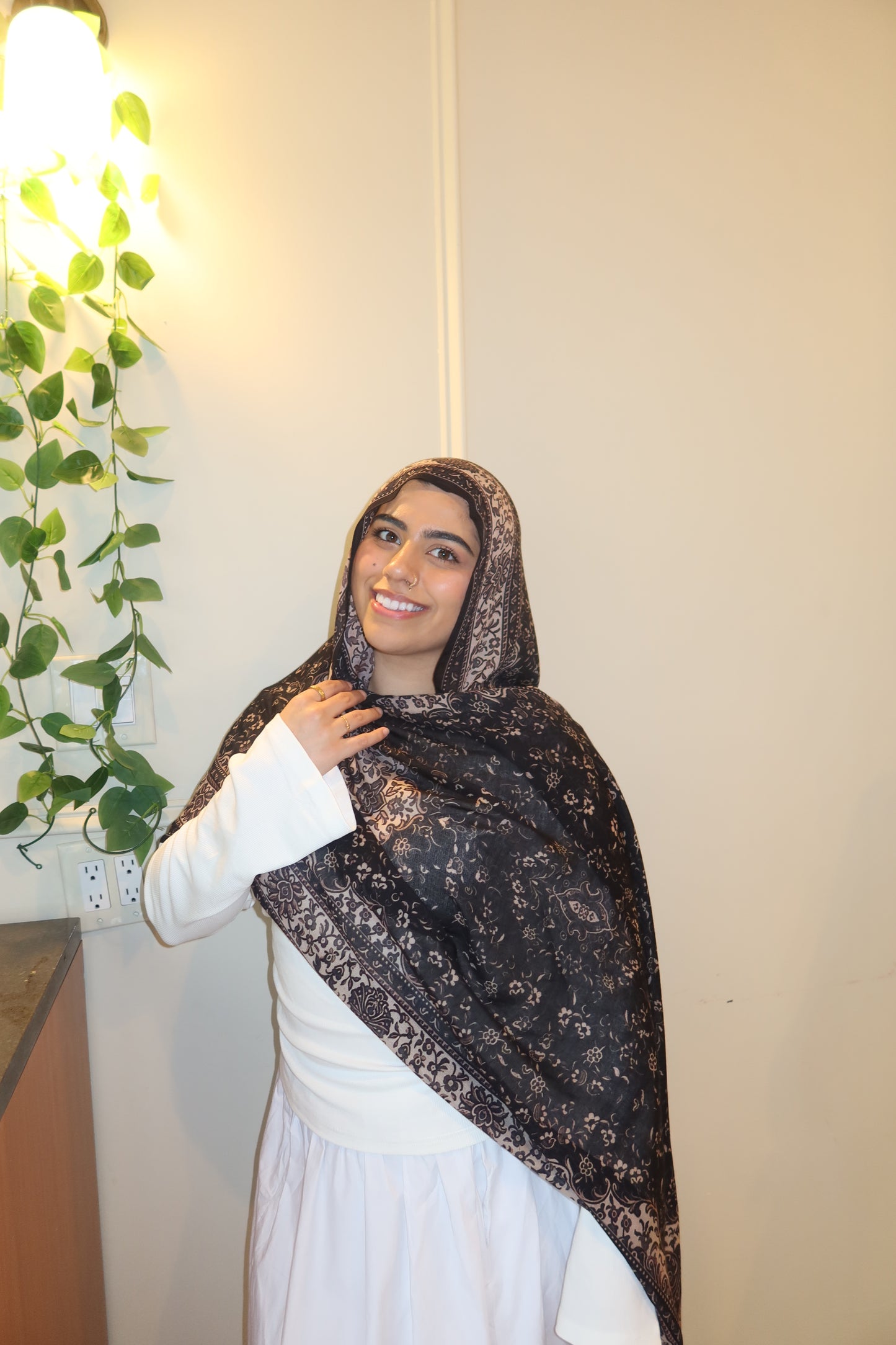 Black Elegance Pashmina