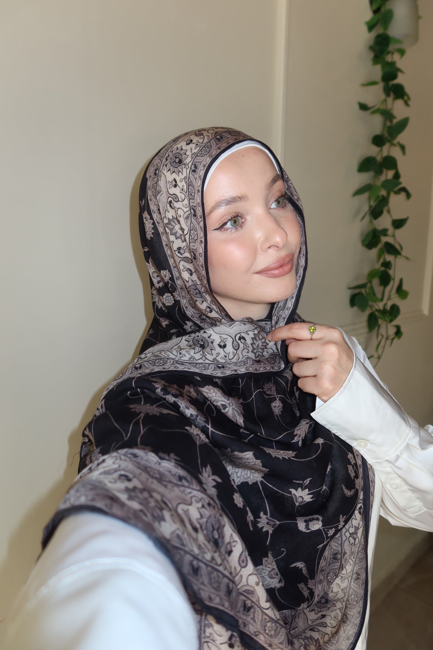 Black Taupe Pashmina