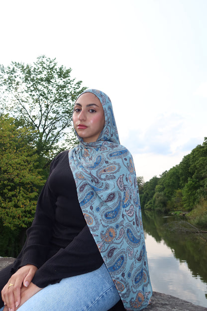 Dreamy Blue Paisley