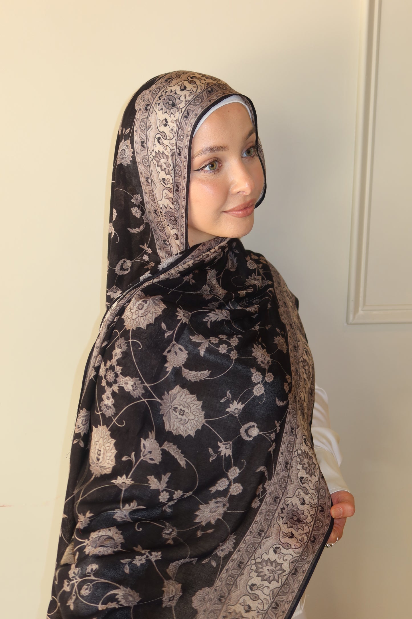 Black Taupe Pashmina