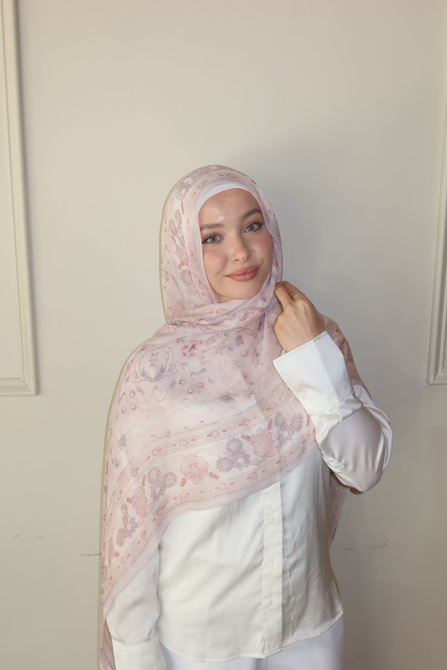 Soft Pink Aura