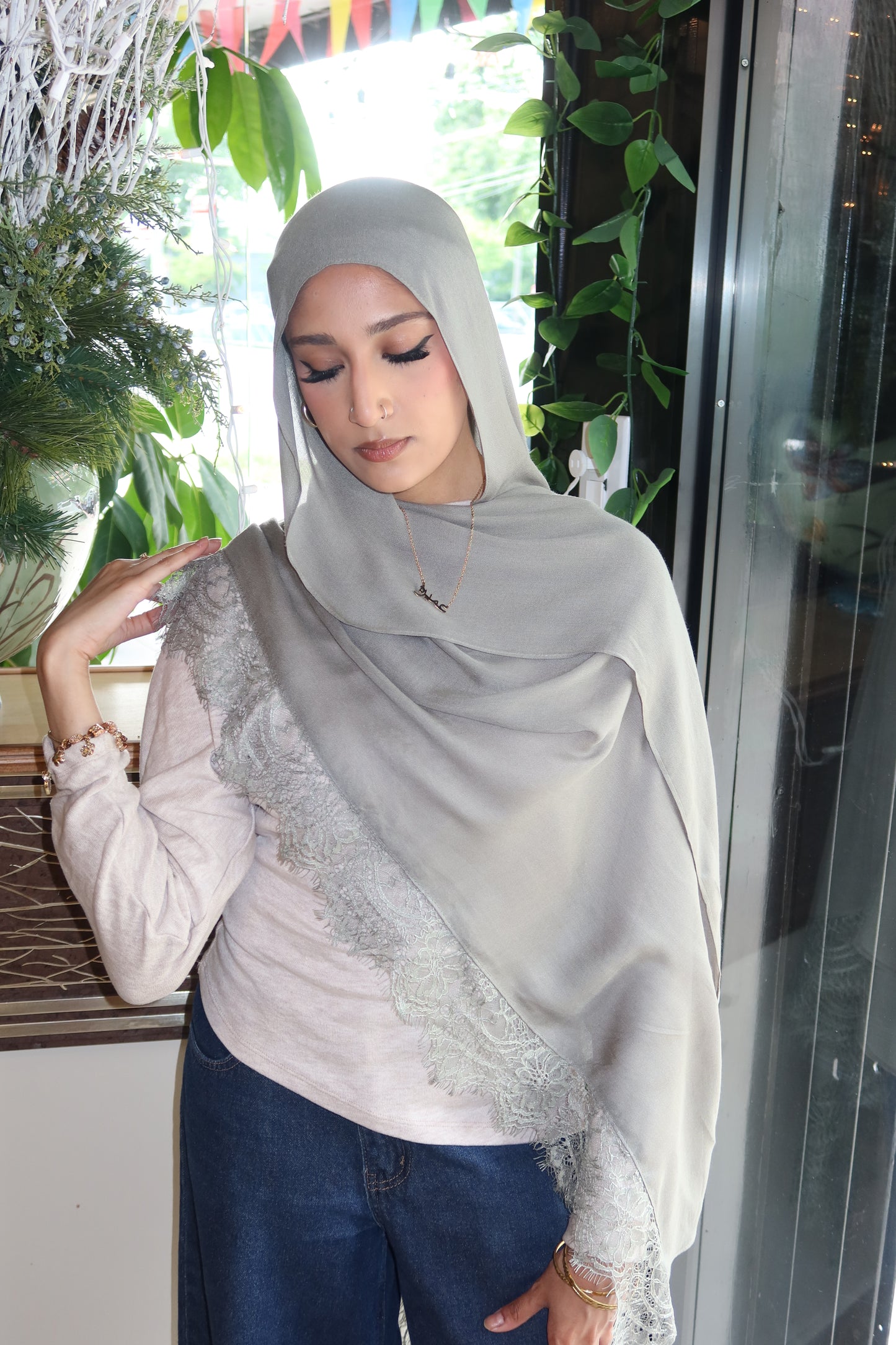 Palm Sage Lace